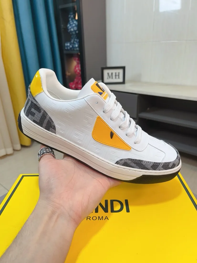 Men's Men's Shoes💰420🌹🌹[fendi] Fendi's classic and comfortable men's, this complex sneaker is made of soft calfskin➕genuine leather lining➕original ultra-light rubber material with rough outsole. This unique and light style is suitable for the casual and refined sensibility of this season. It is comfortable and natural on the feet. It is an everyday style for casual travel in autumn and winter! 38/44